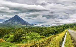 Costa Rica: Ciudad y Volcán | OITSA
